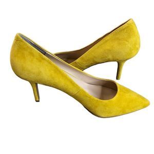NEW Footcandy Candy Mustard Yellow Suede Heels NWT